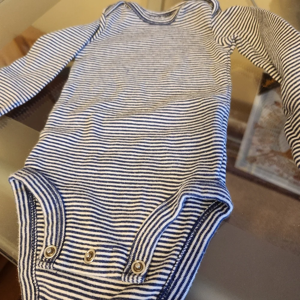 Carters Baby Boy 4 Pieces 3 MTHS